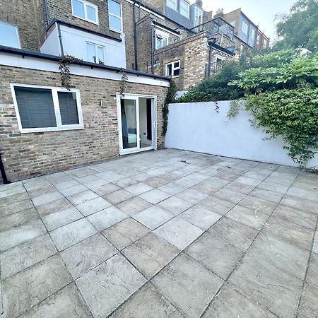 Charming 3-Bed Flat In Shepherds Bush - Sleeps 9 런던 외부 사진