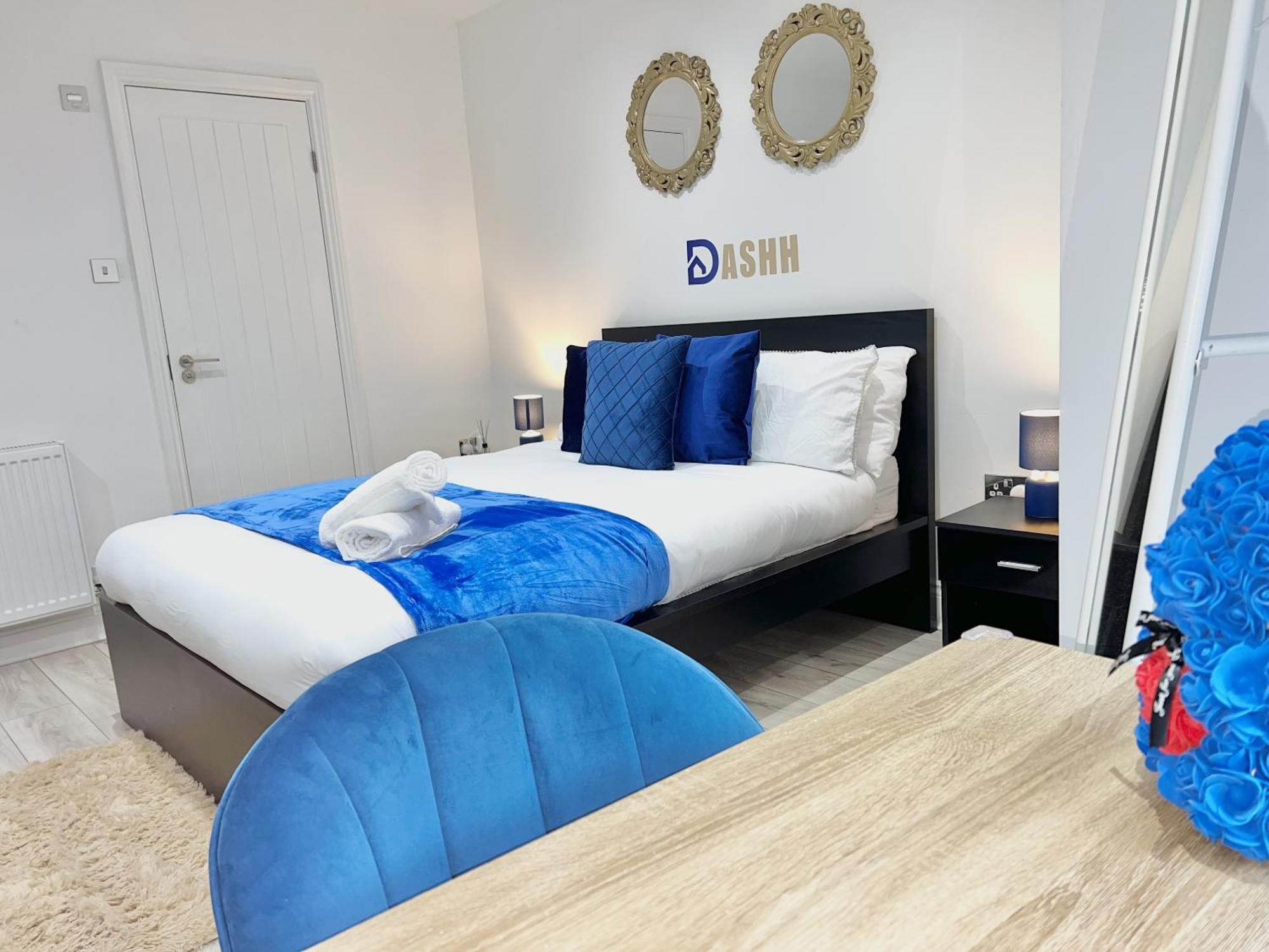 Charming 3-Bed Flat In Shepherds Bush - Sleeps 9 런던 외부 사진